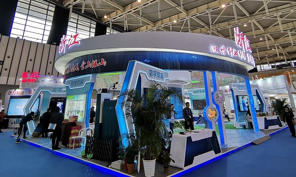 CILICILI视频APP看片向现场的新农民与企业代表们展示了最新的相关技术产品与服务平台成果